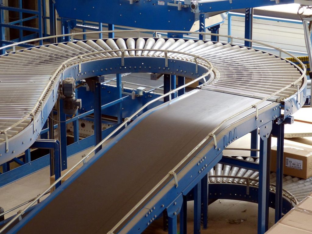 Pour quelles raisons faut-il nettoyer les moules industriels ?